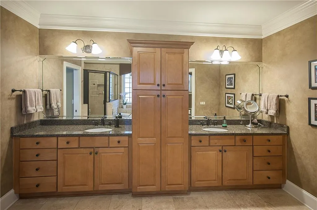 7967 Magnolia Square, Sandy Springs, Georgia 30350, 4 Bedrooms Bedrooms, ,4 BathroomsBathrooms,Residential,Sold,7967 Magnolia Square,6837771