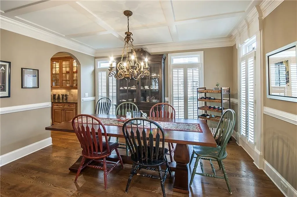 7967 Magnolia Square, Sandy Springs, Georgia 30350, 4 Bedrooms Bedrooms, ,4 BathroomsBathrooms,Residential,Sold,7967 Magnolia Square,6837771