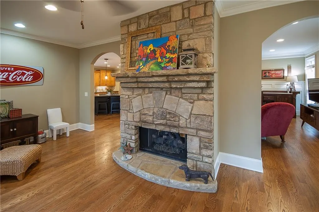7967 Magnolia Square, Sandy Springs, Georgia 30350, 4 Bedrooms Bedrooms, ,4 BathroomsBathrooms,Residential,Sold,7967 Magnolia Square,6837771