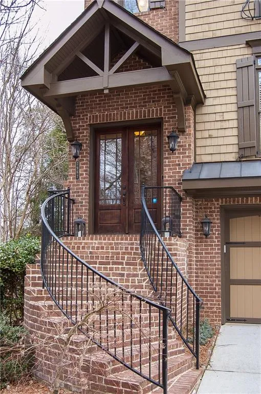 7967 Magnolia Square, Sandy Springs, Georgia 30350, 4 Bedrooms Bedrooms, ,4 BathroomsBathrooms,Residential,Sold,7967 Magnolia Square,6837771