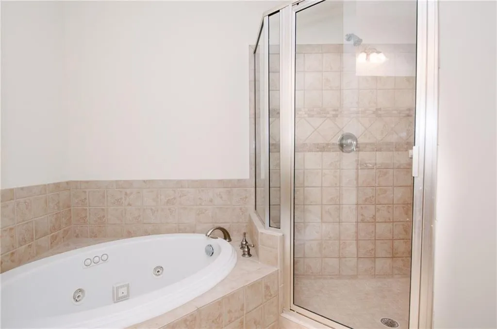 5520 Glenridge Park Ne, Atlanta, Georgia 30342, 3 Bedrooms Bedrooms, ,2 BathroomsBathrooms,Residential,Sold,5520 Glenridge Park Ne,6125766