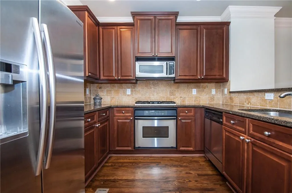 5520 Glenridge Park Ne, Atlanta, Georgia 30342, 3 Bedrooms Bedrooms, ,2 BathroomsBathrooms,Residential,Sold,5520 Glenridge Park Ne,6125766