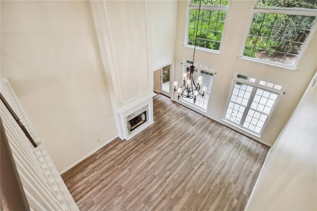 545 Montrose Lane, Sandy Springs, Georgia 30328, 4 Bedrooms Bedrooms, ,2 BathroomsBathrooms,Residential,Sold,545 Montrose Lane,7112075