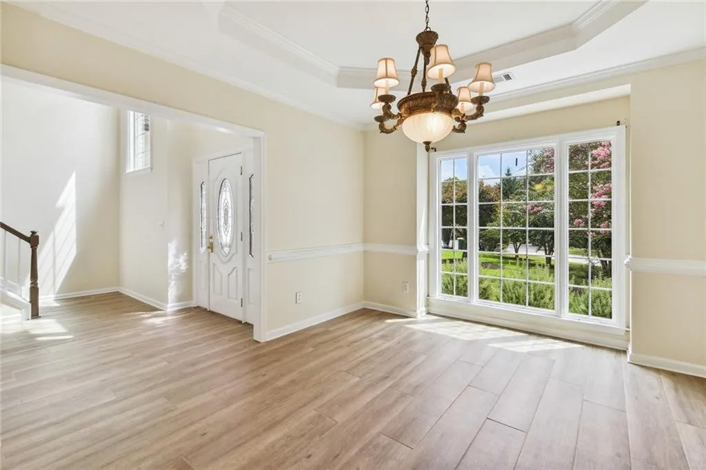 545 Montrose Lane, Sandy Springs, Georgia 30328, 4 Bedrooms Bedrooms, ,2 BathroomsBathrooms,Residential,Sold,545 Montrose Lane,7112075