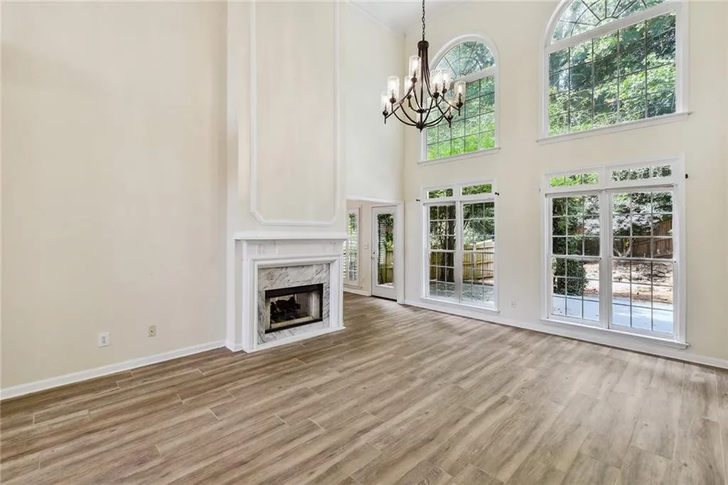 545 Montrose Lane, Sandy Springs, Georgia 30328, 4 Bedrooms Bedrooms, ,2 BathroomsBathrooms,Residential,Sold,545 Montrose Lane,7112075