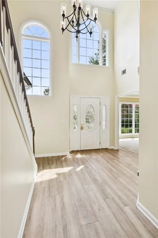 545 Montrose Lane, Sandy Springs, Georgia 30328, 4 Bedrooms Bedrooms, ,2 BathroomsBathrooms,Residential,Sold,545 Montrose Lane,7112075