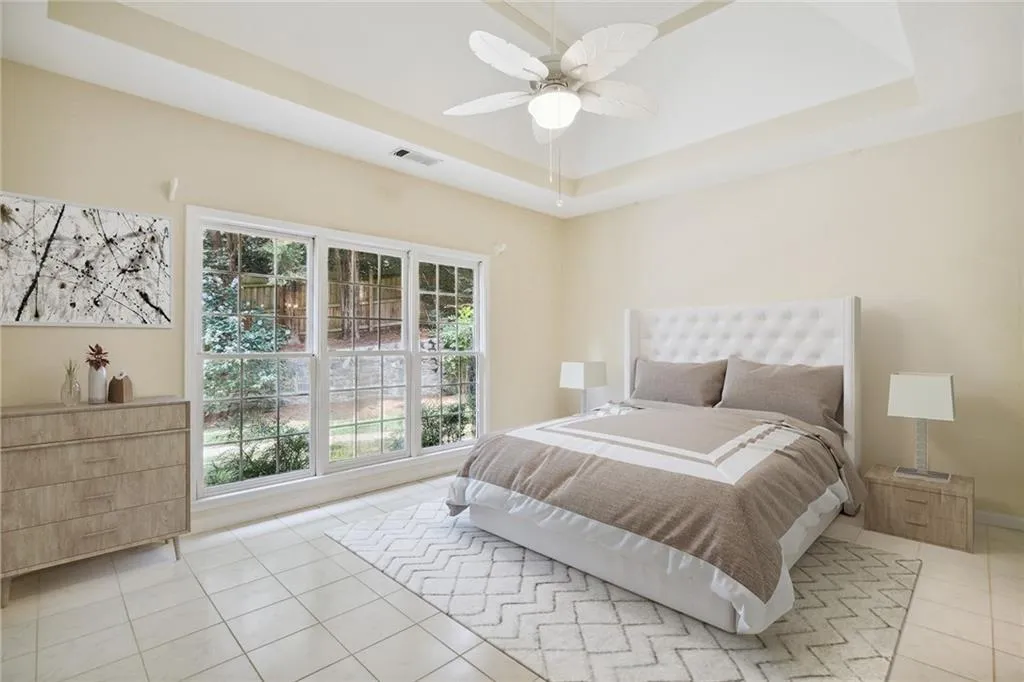 545 Montrose Lane, Sandy Springs, Georgia 30328, 4 Bedrooms Bedrooms, ,2 BathroomsBathrooms,Residential,Sold,545 Montrose Lane,7112075