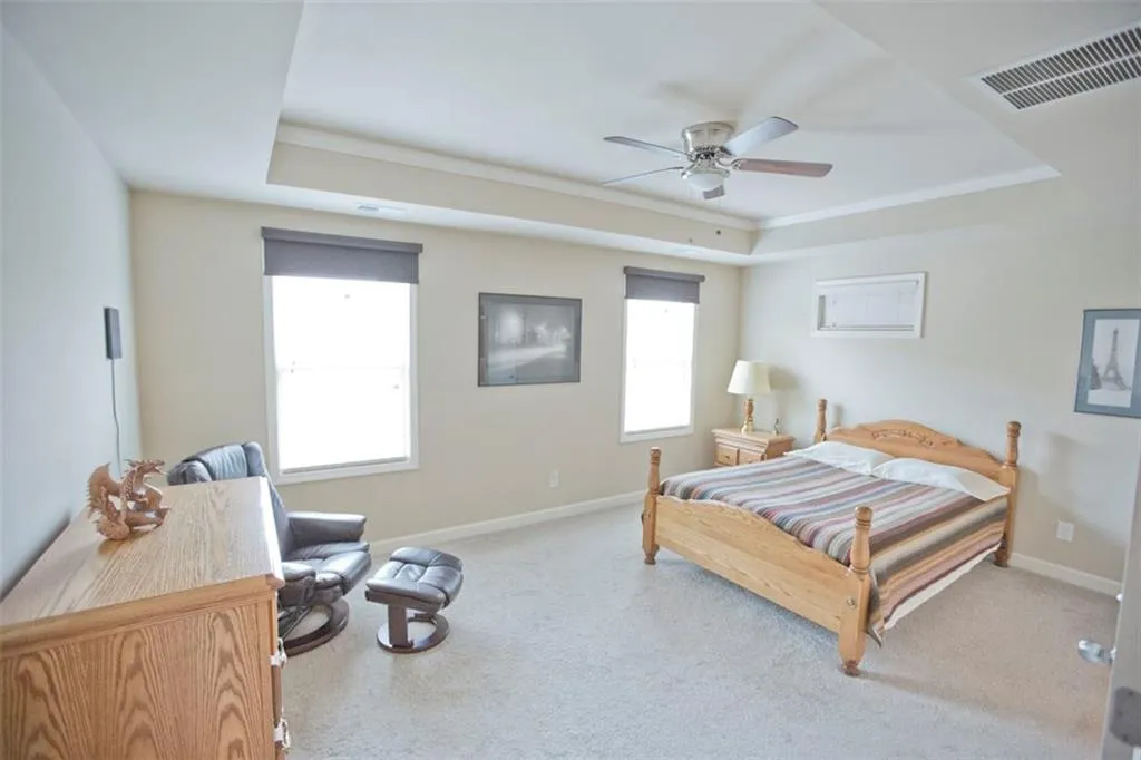 7285 Glisten Avenue, Atlanta, Georgia 30328, 3 Bedrooms Bedrooms, ,3 BathroomsBathrooms,Residential,Sold,7285 Glisten Avenue,6010080