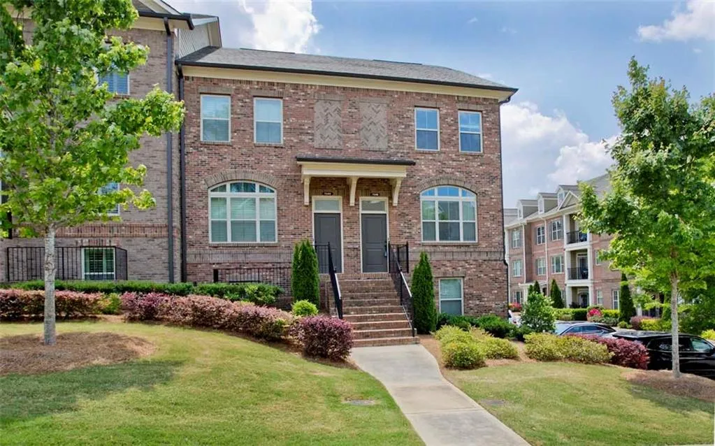 7285 Glisten Avenue, Atlanta, Georgia 30328, 3 Bedrooms Bedrooms, ,3 BathroomsBathrooms,Residential,Sold,7285 Glisten Avenue,6010080