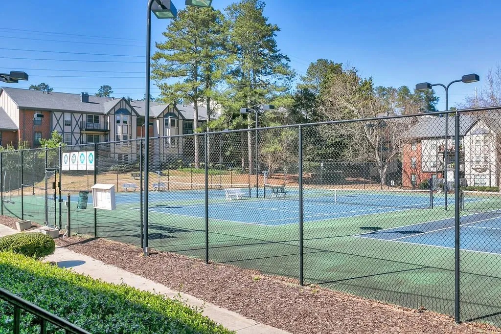 6851 Roswell Road Ne Unit J17, Atlanta, Georgia 30328, 1 Bedroom Bedrooms, ,1 BathroomBathrooms,Residential,Sold,6851 Roswell Road Ne Unit J17,6515729