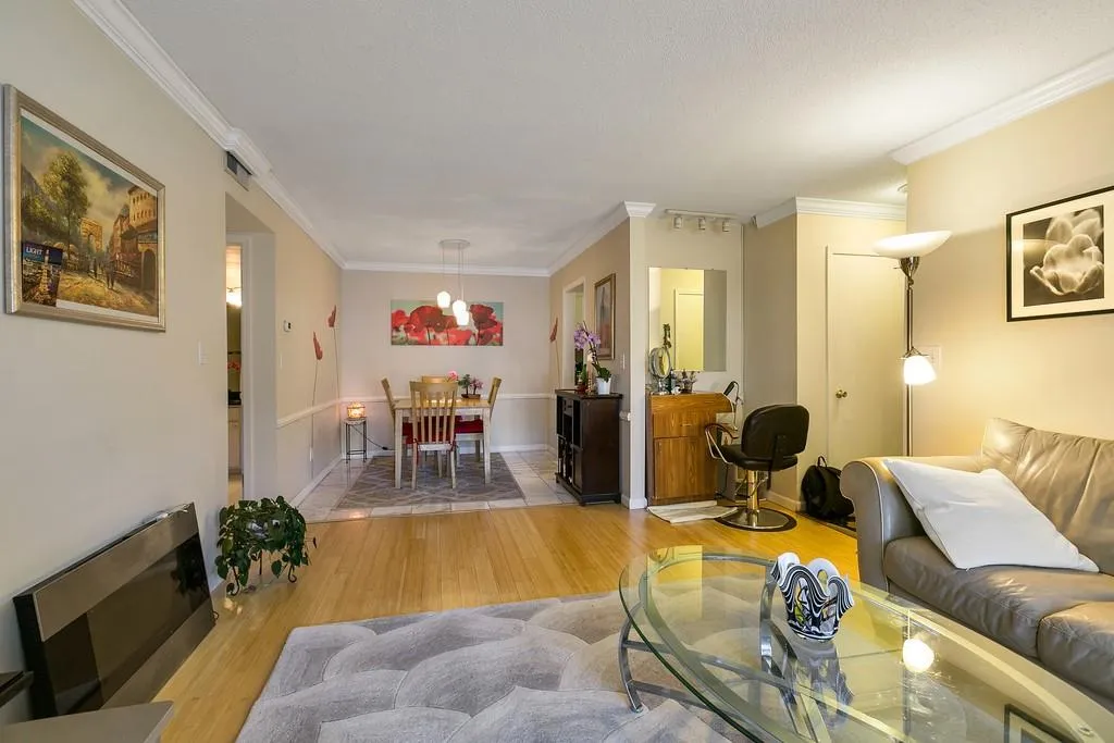 6851 Roswell Road Ne Unit J17, Atlanta, Georgia 30328, 1 Bedroom Bedrooms, ,1 BathroomBathrooms,Residential,Sold,6851 Roswell Road Ne Unit J17,6515729