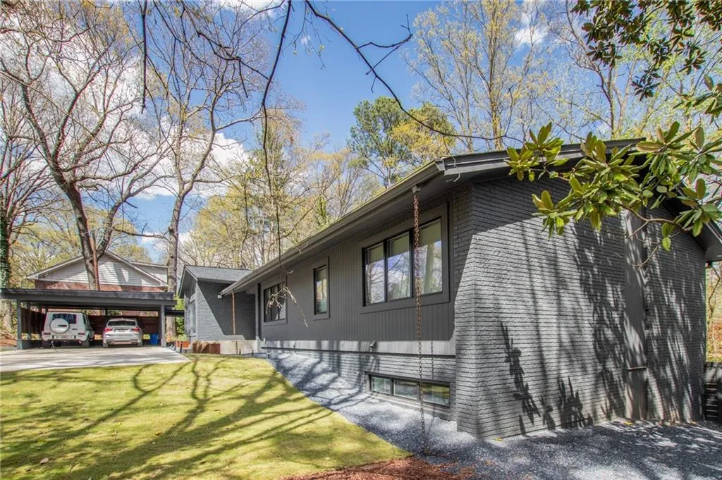 6360 Aberdeen Drive, Atlanta, Georgia 30328, 5 Bedrooms Bedrooms, ,4 BathroomsBathrooms,Residential,Sold,6360 Aberdeen Drive,7033375