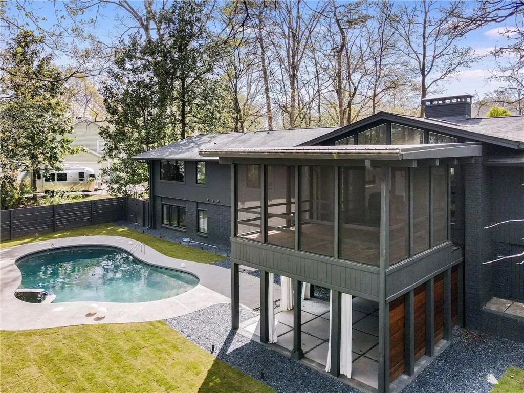 6360 Aberdeen Drive, Atlanta, Georgia 30328, 5 Bedrooms Bedrooms, ,4 BathroomsBathrooms,Residential,Sold,6360 Aberdeen Drive,7033375