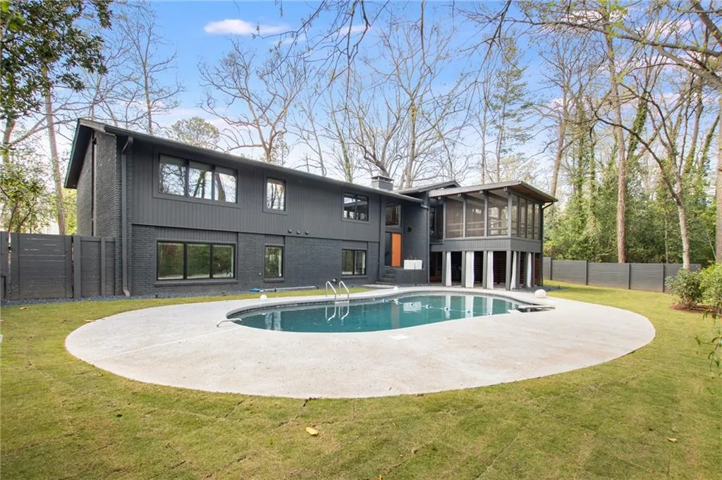6360 Aberdeen Drive, Atlanta, Georgia 30328, 5 Bedrooms Bedrooms, ,4 BathroomsBathrooms,Residential,Sold,6360 Aberdeen Drive,7033375