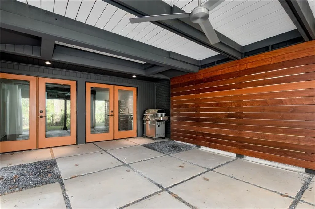 6360 Aberdeen Drive, Atlanta, Georgia 30328, 5 Bedrooms Bedrooms, ,4 BathroomsBathrooms,Residential,Sold,6360 Aberdeen Drive,7033375