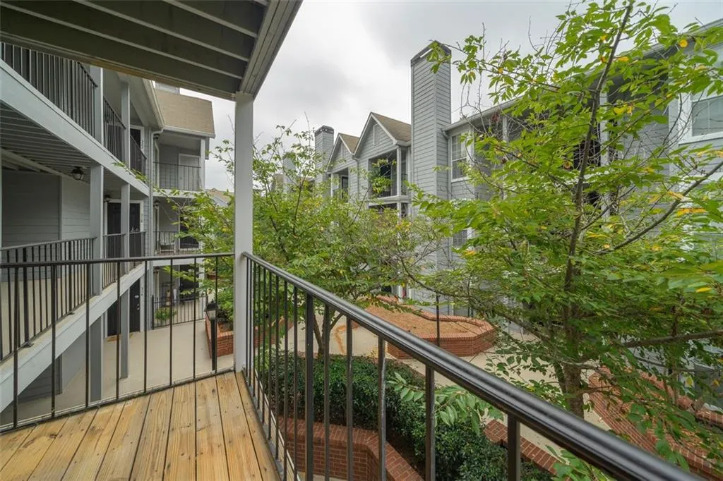 317 Granville Court, Sandy Springs, Georgia 30328, 2 Bedrooms Bedrooms, ,2 BathroomsBathrooms,Residential,Sold,317 Granville Court,6931319
