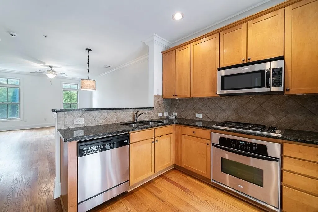 6467 Chariot Street Unit 31, Sandy Springs, Georgia 30328, 2 Bedrooms Bedrooms, ,2 BathroomsBathrooms,Residential,Sold,6467 Chariot Street Unit 31,6775350