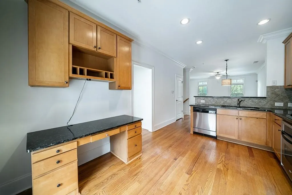 6467 Chariot Street Unit 31, Sandy Springs, Georgia 30328, 2 Bedrooms Bedrooms, ,2 BathroomsBathrooms,Residential,Sold,6467 Chariot Street Unit 31,6775350