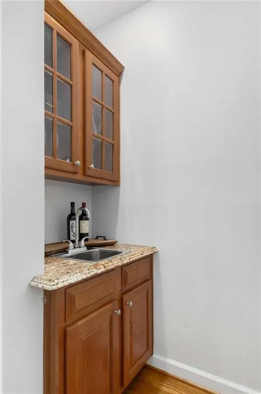 1120 Whitehall Pointe, Sandy Springs, Georgia 30338, 5 Bedrooms Bedrooms, ,4 BathroomsBathrooms,Residential,For Sale,1120 Whitehall Pointe,7688202