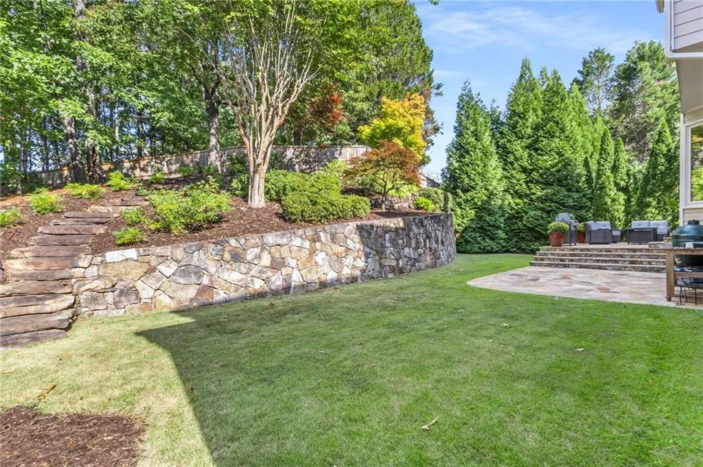 1120 Whitehall Pointe, Sandy Springs, Georgia 30338, 5 Bedrooms Bedrooms, ,4 BathroomsBathrooms,Residential,For Sale,1120 Whitehall Pointe,7688202