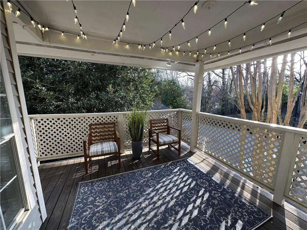 6802 Glenridge Drive Unit H, Sandy Springs, Georgia 30328, 2 Bedrooms Bedrooms, ,2 BathroomsBathrooms,Residential,Sold,6802 Glenridge Drive Unit H,7187122