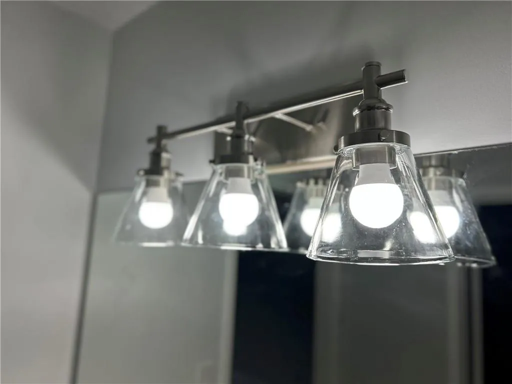 6802 Glenridge Drive Unit H, Sandy Springs, Georgia 30328, 2 Bedrooms Bedrooms, ,2 BathroomsBathrooms,Residential,Sold,6802 Glenridge Drive Unit H,7187122