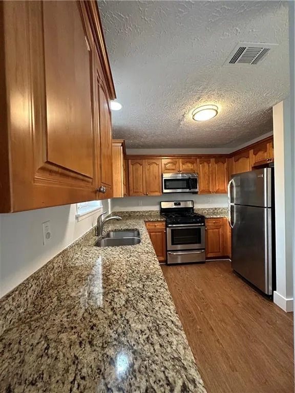 6802 Glenridge Drive Unit H, Sandy Springs, Georgia 30328, 2 Bedrooms Bedrooms, ,2 BathroomsBathrooms,Residential,Sold,6802 Glenridge Drive Unit H,7187122