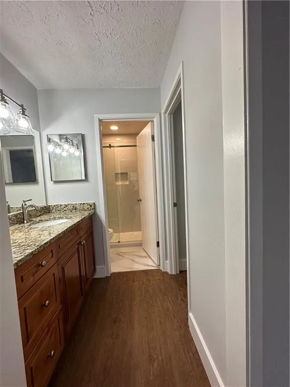 6802 Glenridge Drive Unit H, Sandy Springs, Georgia 30328, 2 Bedrooms Bedrooms, ,2 BathroomsBathrooms,Residential,Sold,6802 Glenridge Drive Unit H,7187122