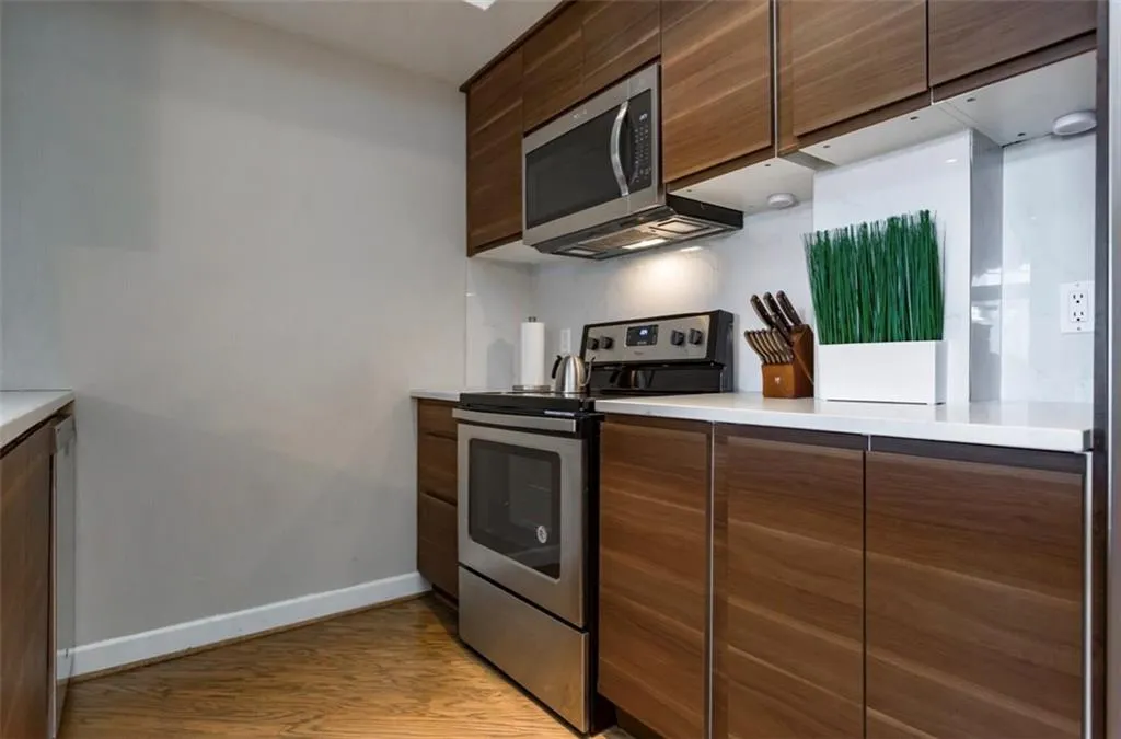 2161 Peachtree Road Ne Unit 605, Atlanta, Georgia 30309, 2 Bedrooms Bedrooms, ,2 BathroomsBathrooms,Residential,For Sale,2161 Peachtree Road Ne Unit 605,7557609