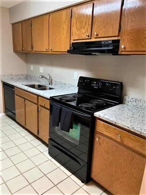 1912 Huntingdon Chase, Sandy Springs, Georgia 30350, 2 Bedrooms Bedrooms, ,2 BathroomsBathrooms,Residential,Sold,1912 Huntingdon Chase,6907795