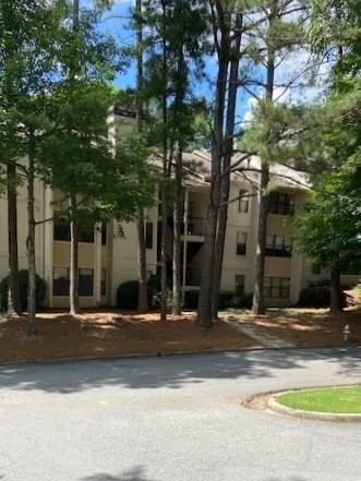 1912 Huntingdon Chase, Sandy Springs, Georgia 30350, 2 Bedrooms Bedrooms, ,2 BathroomsBathrooms,Residential,Sold,1912 Huntingdon Chase,6907795