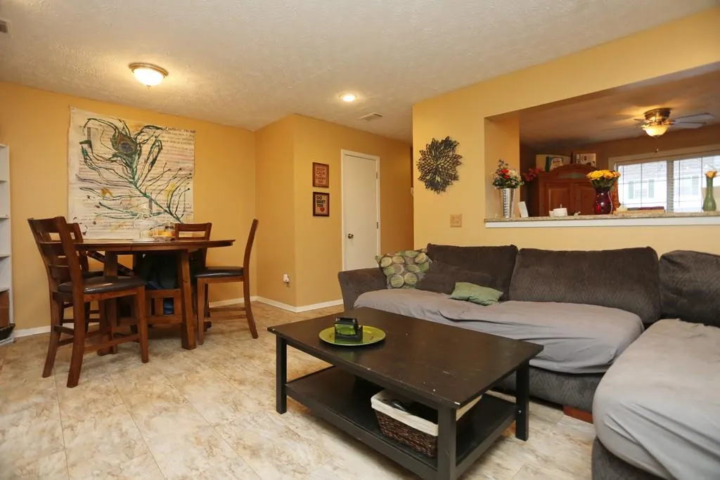 2808 Queen Anne Court, Sandy Springs, Georgia 30350, 2 Bedrooms Bedrooms, ,2 BathroomsBathrooms,Residential,Sold,2808 Queen Anne Court,5640908