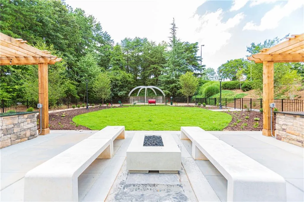 799 Hammond Drive Unit 317, Sandy Springs, Georgia 30328, 1 Bedroom Bedrooms, ,1 BathroomBathrooms,Residential,Sold,799 Hammond Drive Unit 317,6761114