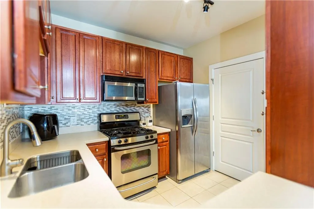 799 Hammond Drive Unit 317, Sandy Springs, Georgia 30328, 1 Bedroom Bedrooms, ,1 BathroomBathrooms,Residential,Sold,799 Hammond Drive Unit 317,6761114