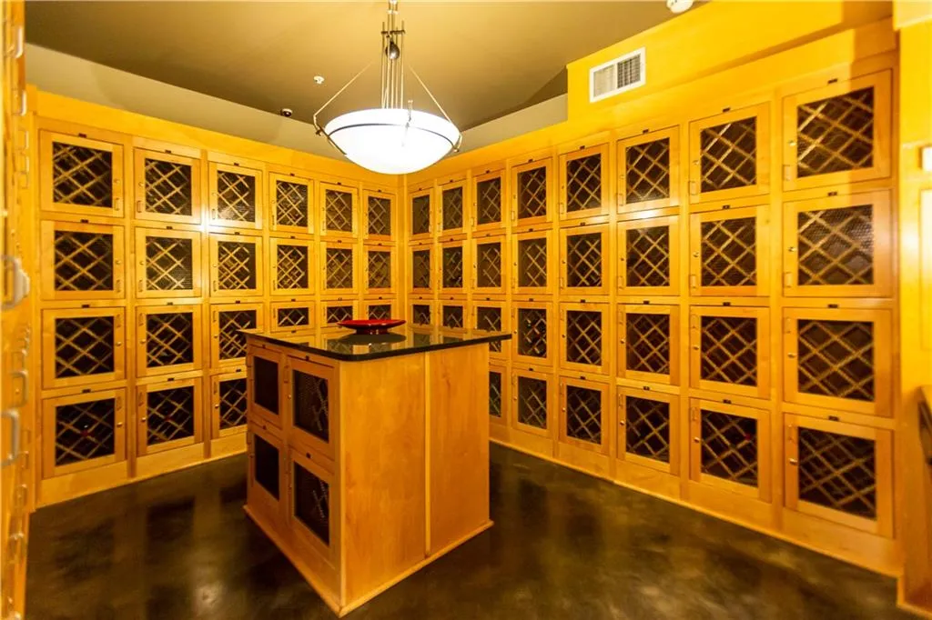 799 Hammond Drive Unit 317, Sandy Springs, Georgia 30328, 1 Bedroom Bedrooms, ,1 BathroomBathrooms,Residential,Sold,799 Hammond Drive Unit 317,6761114