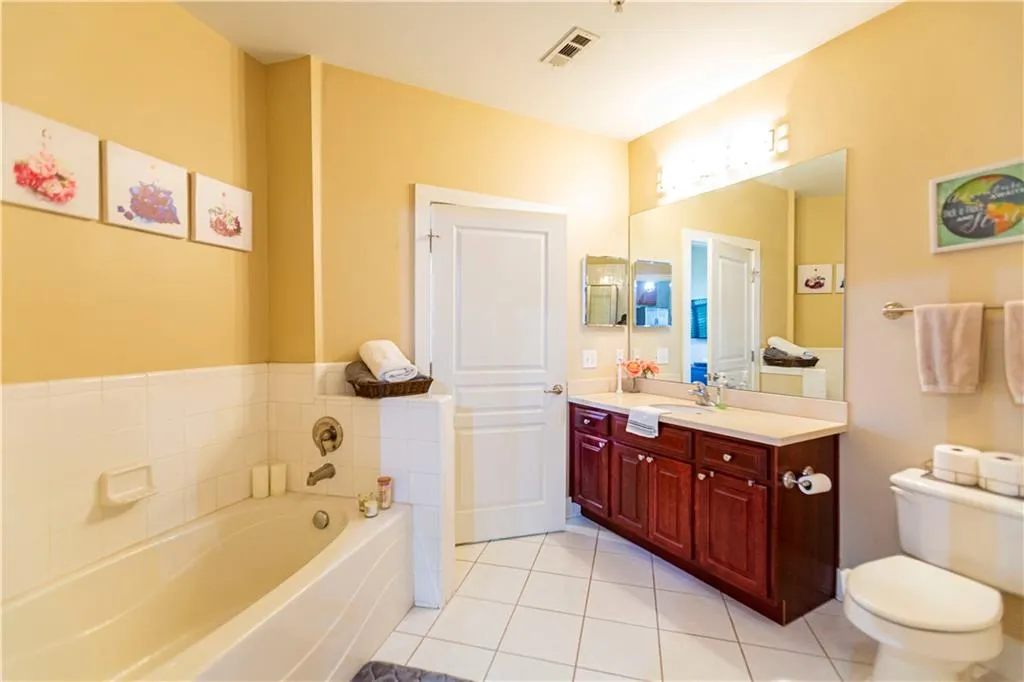 799 Hammond Drive Unit 317, Sandy Springs, Georgia 30328, 1 Bedroom Bedrooms, ,1 BathroomBathrooms,Residential,Sold,799 Hammond Drive Unit 317,6761114