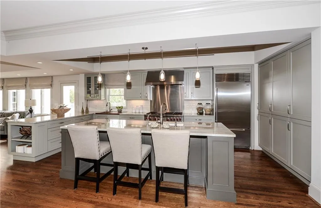 3 Old Virginia Chase, Sandy Springs, Georgia 30327, 6 Bedrooms Bedrooms, ,6 BathroomsBathrooms,Residential,Sold,3 Old Virginia Chase,5876373