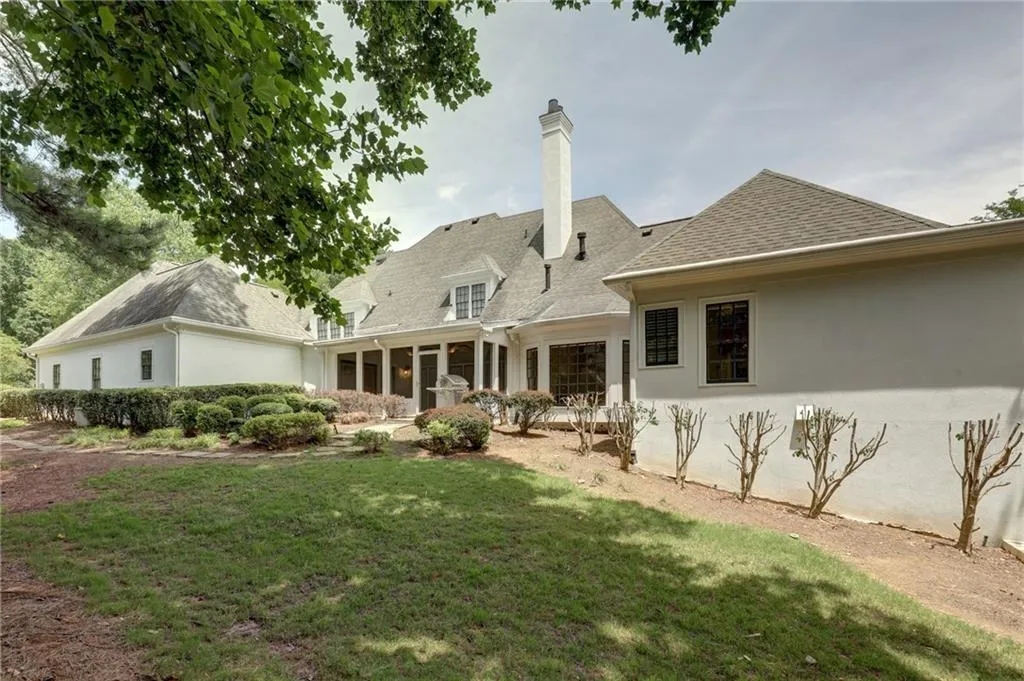 125 N Devereux Court, Atlanta, Georgia 30327, 5 Bedrooms Bedrooms, ,5 BathroomsBathrooms,Residential,Sold,125 N Devereux Court,6729060