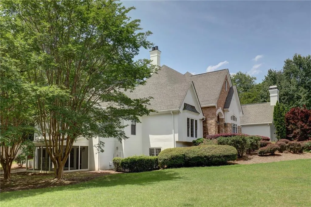 125 N Devereux Court, Atlanta, Georgia 30327, 5 Bedrooms Bedrooms, ,5 BathroomsBathrooms,Residential,Sold,125 N Devereux Court,6729060