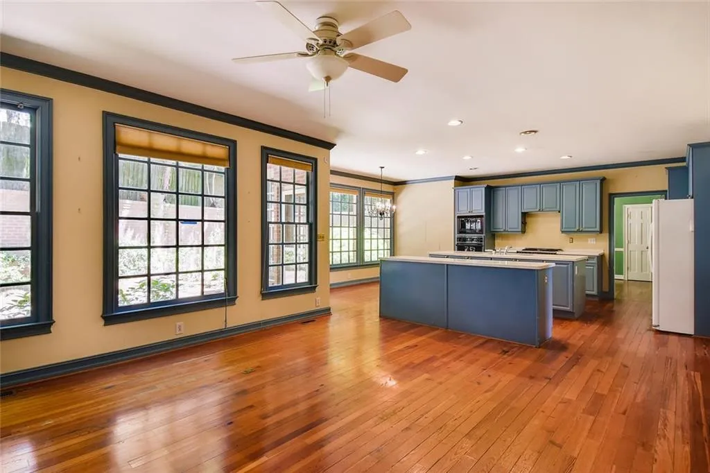 355 Fountain Oaks Lane, Atlanta, Georgia 30342, 3 Bedrooms Bedrooms, ,2 BathroomsBathrooms,Residential,Sold,355 Fountain Oaks Lane,6537893