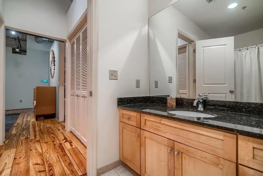 6105 Blue Stone Road Unit 109, Sandy Springs, Georgia 30328, 2 Bedrooms Bedrooms, ,2 BathroomsBathrooms,Residential,Sold,6105 Blue Stone Road Unit 109,6041680
