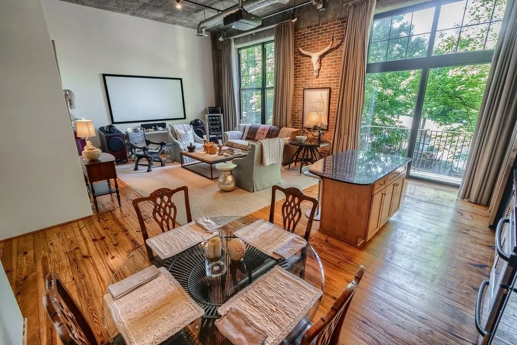 6105 Blue Stone Road Unit 109, Sandy Springs, Georgia 30328, 2 Bedrooms Bedrooms, ,2 BathroomsBathrooms,Residential,Sold,6105 Blue Stone Road Unit 109,6041680