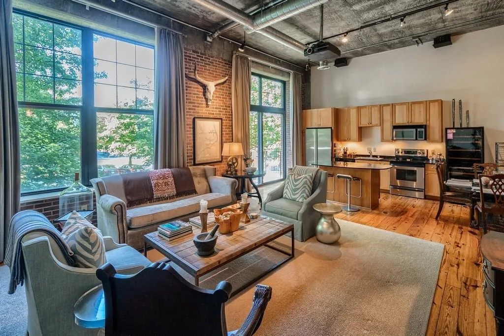 6105 Blue Stone Road Unit 109, Sandy Springs, Georgia 30328, 2 Bedrooms Bedrooms, ,2 BathroomsBathrooms,Residential,Sold,6105 Blue Stone Road Unit 109,6041680