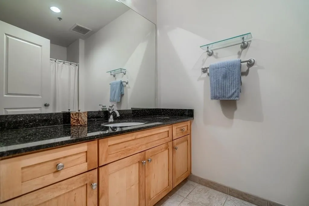 6105 Blue Stone Road Unit 109, Sandy Springs, Georgia 30328, 2 Bedrooms Bedrooms, ,2 BathroomsBathrooms,Residential,Sold,6105 Blue Stone Road Unit 109,6041680