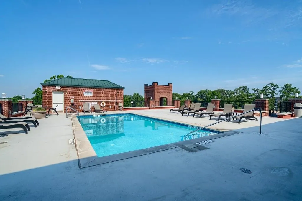 6105 Blue Stone Road Unit 109, Sandy Springs, Georgia 30328, 2 Bedrooms Bedrooms, ,2 BathroomsBathrooms,Residential,Sold,6105 Blue Stone Road Unit 109,6041680