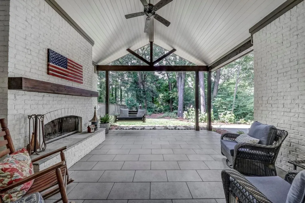 1068 Pine Grove Avenue Ne, Brookhaven, Georgia 30319, 5 Bedrooms Bedrooms, ,4 BathroomsBathrooms,Residential,Sold,1068 Pine Grove Avenue Ne,6557303