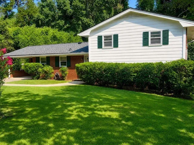 2544 W Laurel Ridge Drive, Decatur, Georgia 30033