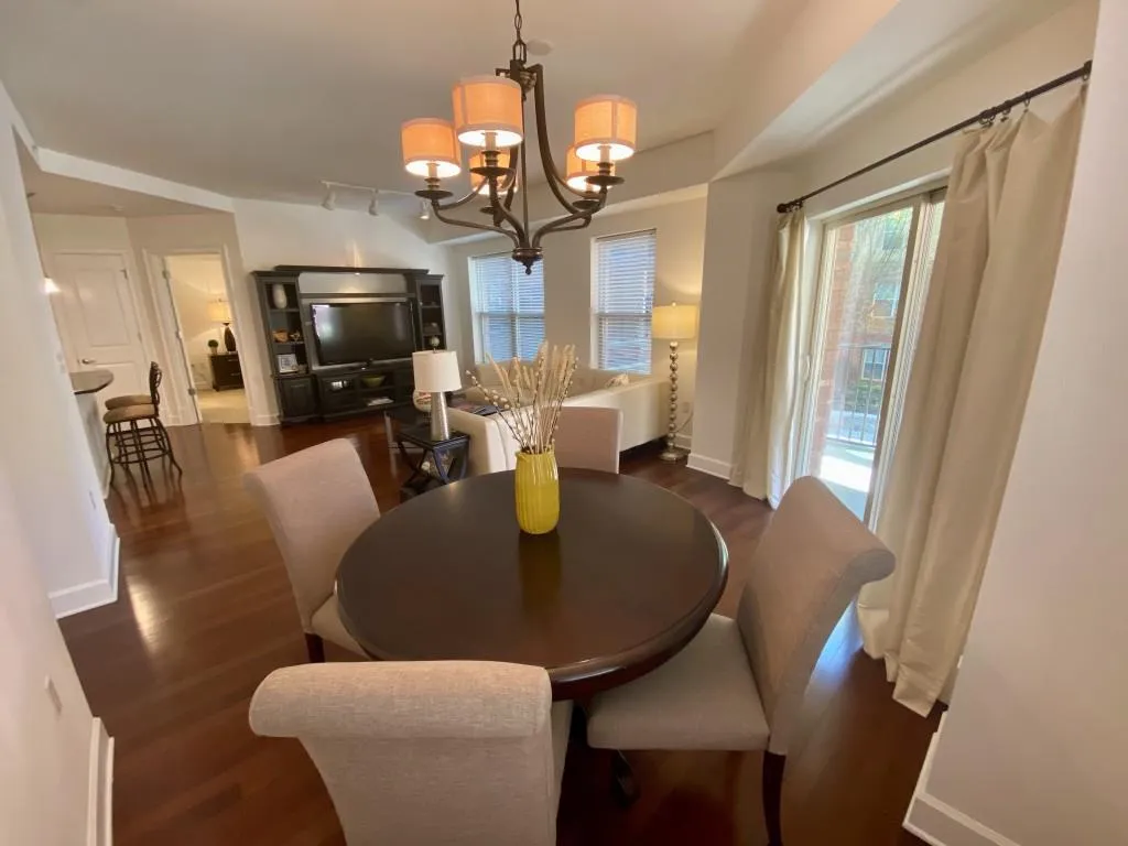 200 River Vista Drive Unit 312, Atlanta, Georgia 30339, 2 Bedrooms Bedrooms, ,2 BathroomsBathrooms,Residential,Sold,200 River Vista Drive Unit 312,6866177