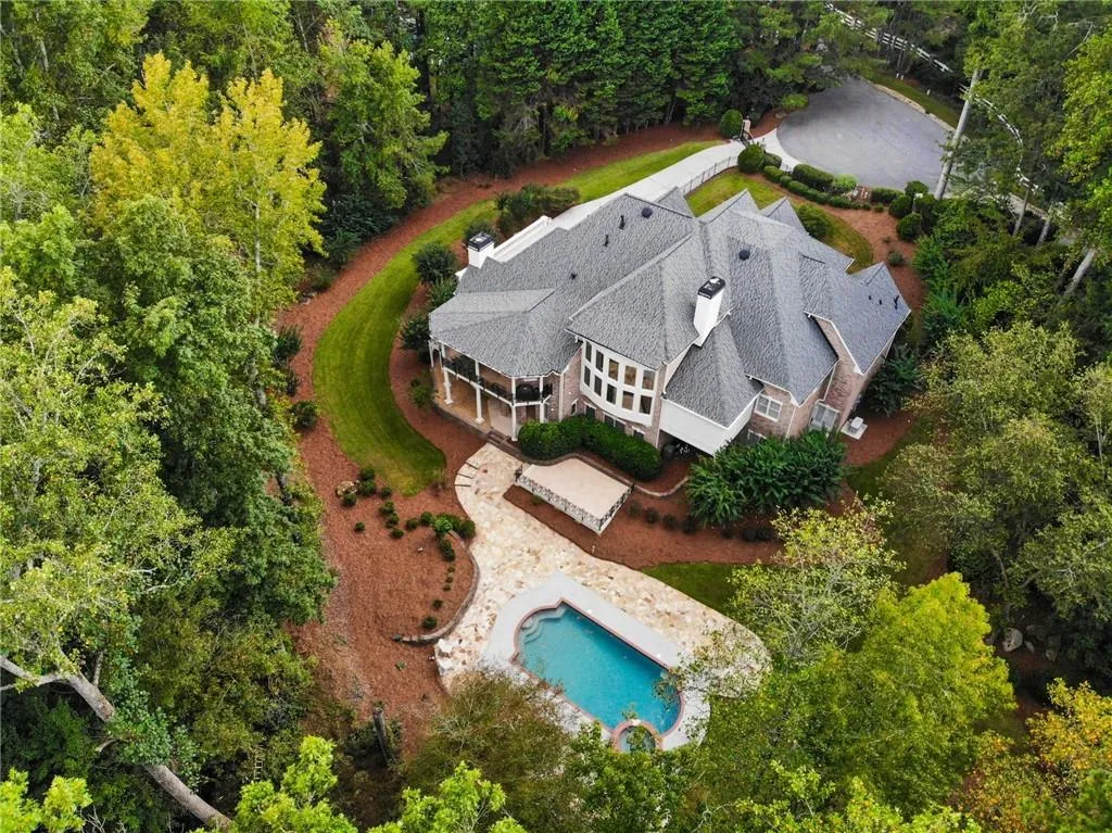 2145 Clay Drive, Atlanta, Georgia 30350, 5 Bedrooms Bedrooms, ,5 BathroomsBathrooms,Residential,For Sale,2145 Clay Drive,7658342