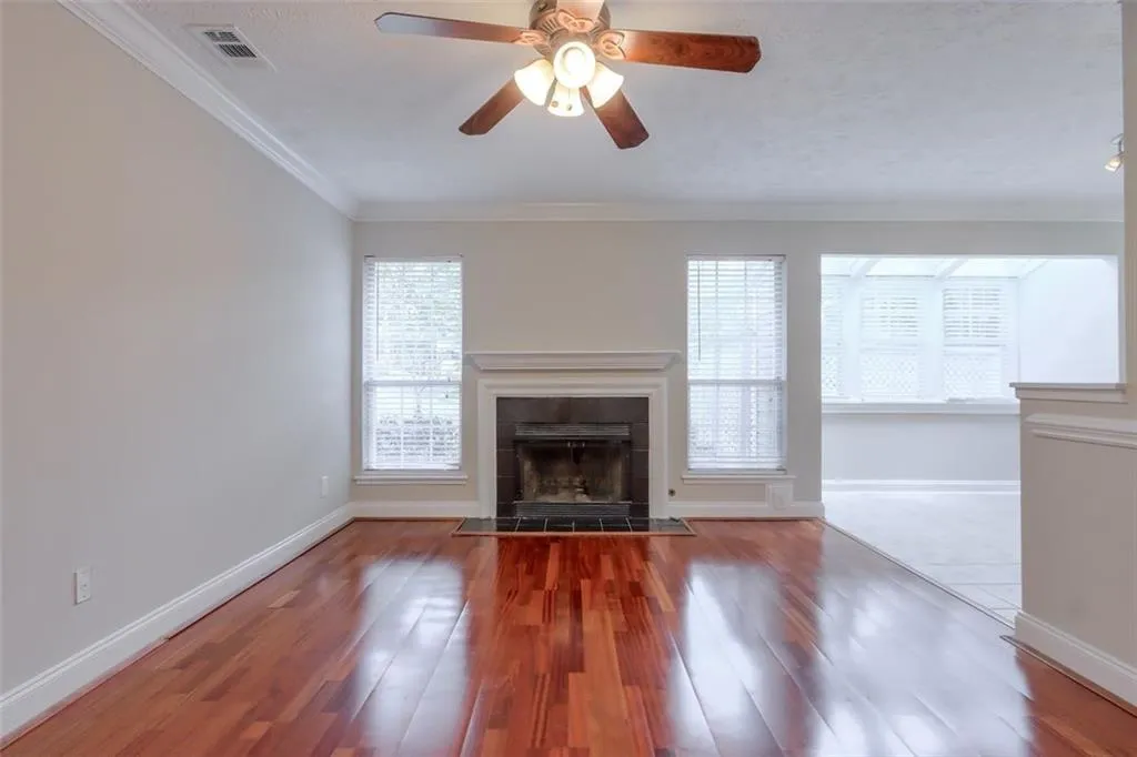 6802 Glenridge Drive Unit D, Sandy Springs, Georgia 30328, 1 Bedroom Bedrooms, ,1 BathroomBathrooms,Residential,Sold,6802 Glenridge Drive Unit D,6796275